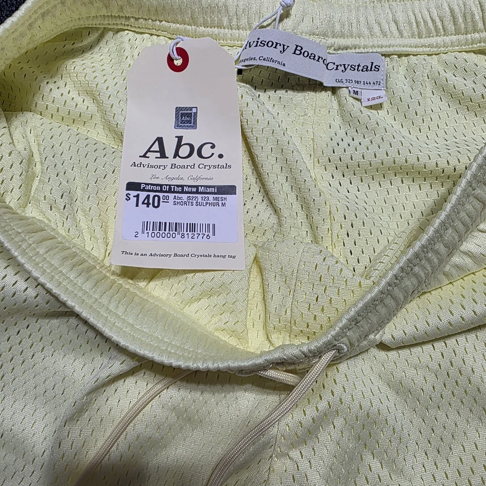 NWT Advisory Board Crystals Abc 123 Mesh Shorts Sulfur Sz M